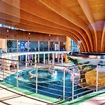 Quatro Ii 250m Od Kupaliska Podhájska