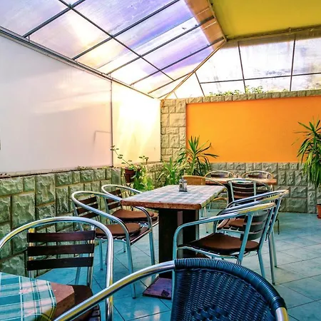 Quatro Ii 250m Od Kúpaliska