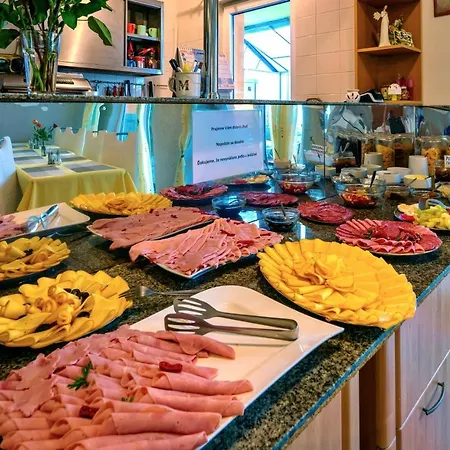 Quatro Ii 250m Od Kupaliska