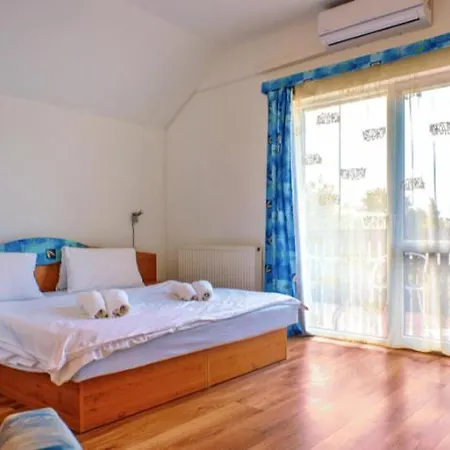 Quatro Ii 250m Od Kupaliska 3* Podhájska