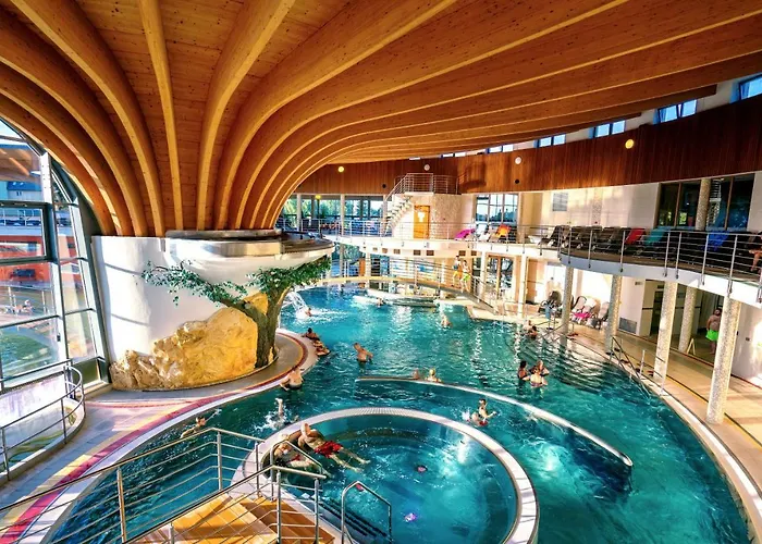 Quatro Ii 250m Od Kupaliska Gasthof 3*